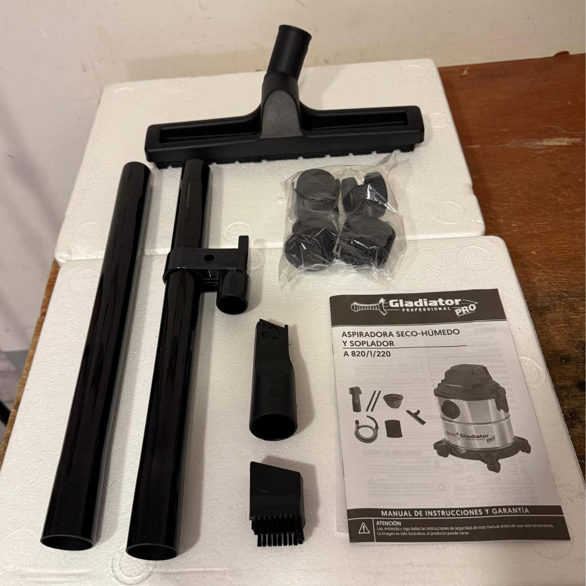 Aspiradora Seco Y Humedo 20 Litros Gladiator - Imagen 4