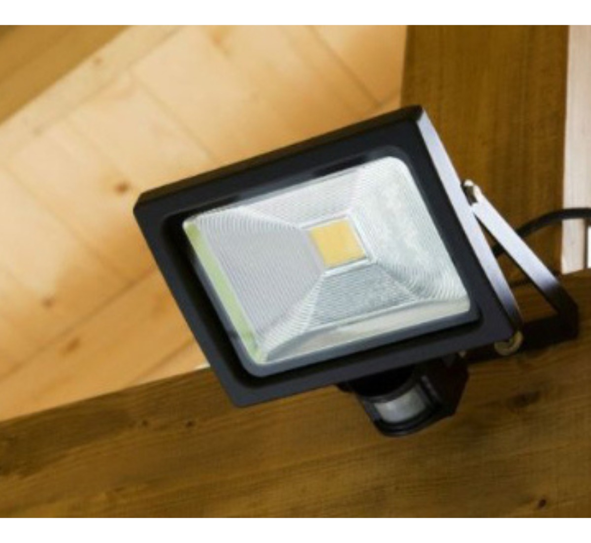 Proyector Foco Reflector Led 30w 2400lm Luz Fría Exterior Sc - Imagen 4