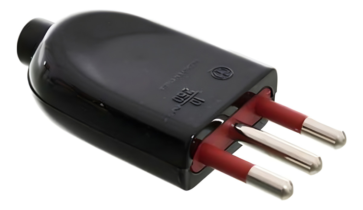 Ficha Macho 3 En Linea Con Tierra 10 Amp Vivion Negro -sc-