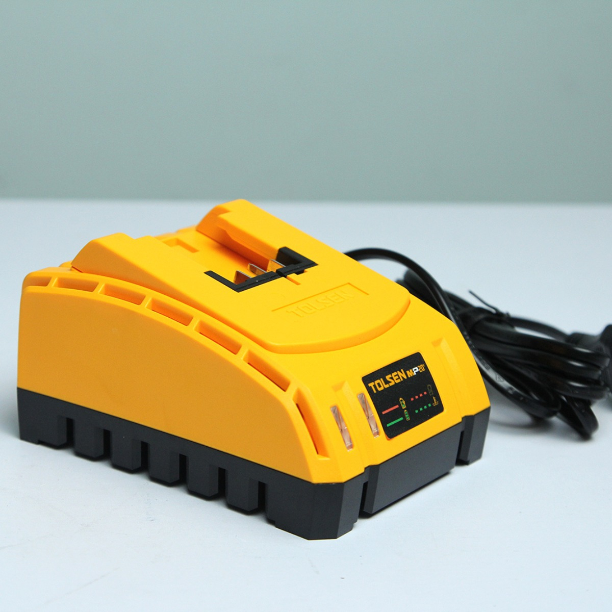 Cargador De Bateria Tolsen 2.0mah + Bateria De 2.0mah -sc- - Imagen 3