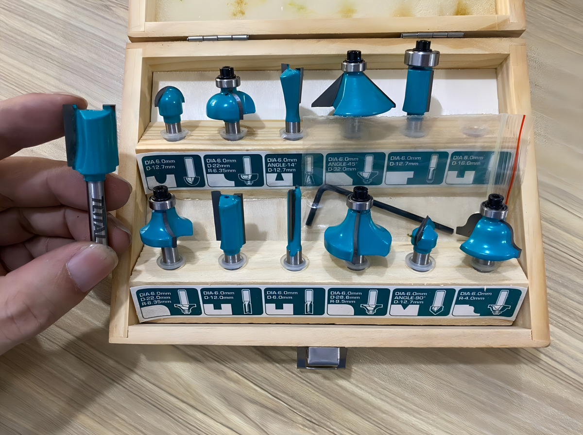 Pack 12 Fresas Total Para Router Fresadora - Vástago Encastre 6mm, Caja Madera - Tacsr0121 - Imagen 6