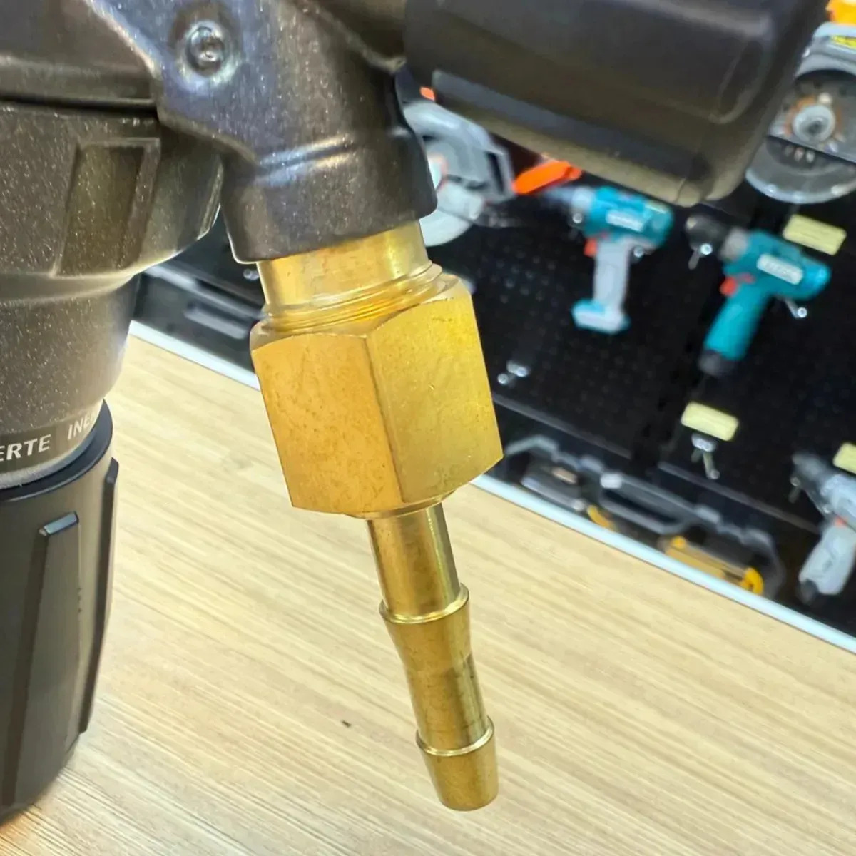 Manometro 2 Relojes Linde 200bar Con Proteccion Regulador - Imagen 3